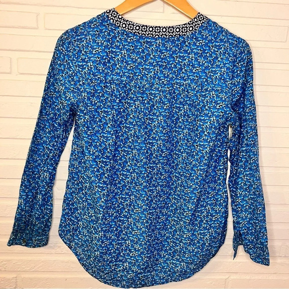 J. Crew Blue Floral Cotton and Silk Multi design Top, Women’s Size 4 - Picture 3 of 7
